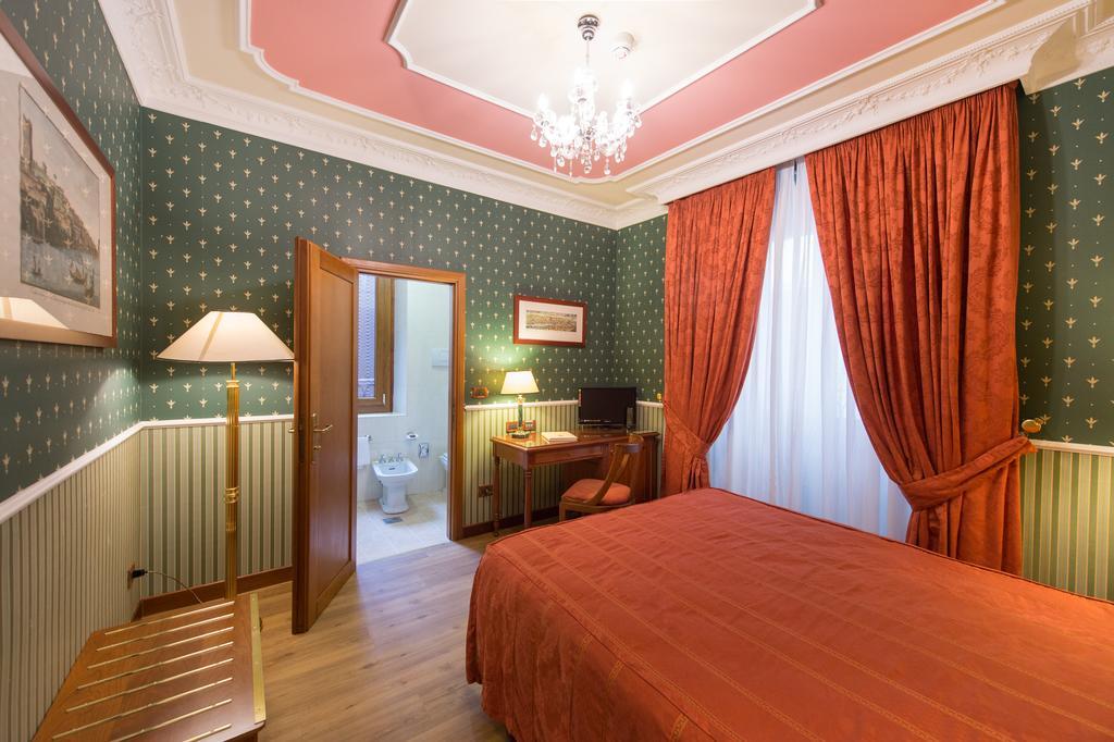 Strozzi Palace Florencia